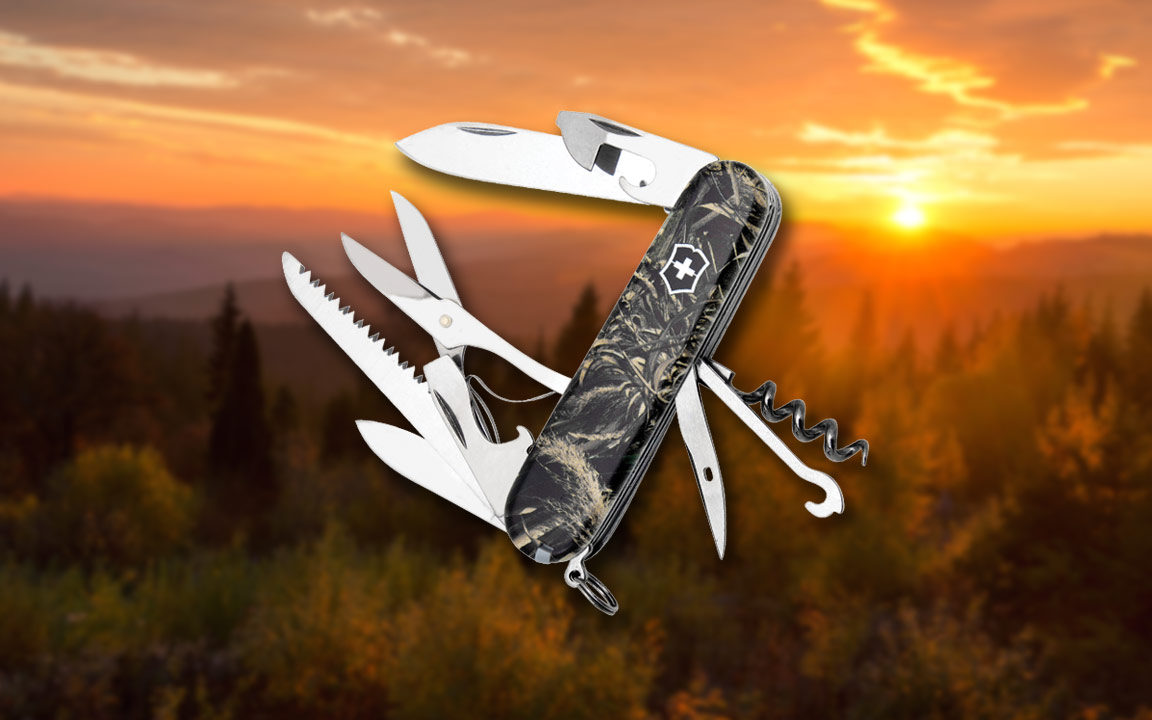 Victorinox Huntsman Swiss Army Knife Black - Smoky Mountain Knife Works