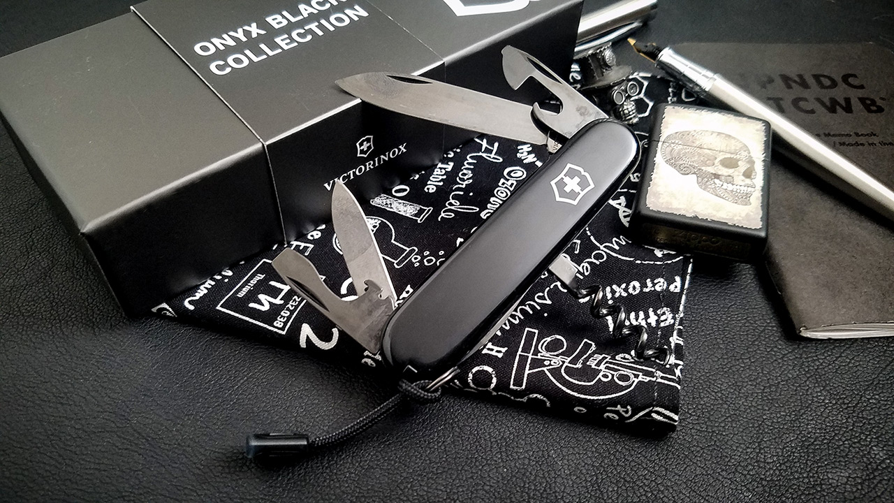 Victorinox onyx best sale